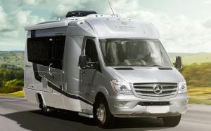 Leisure Travel Vans Serenity (Br.906) '2015